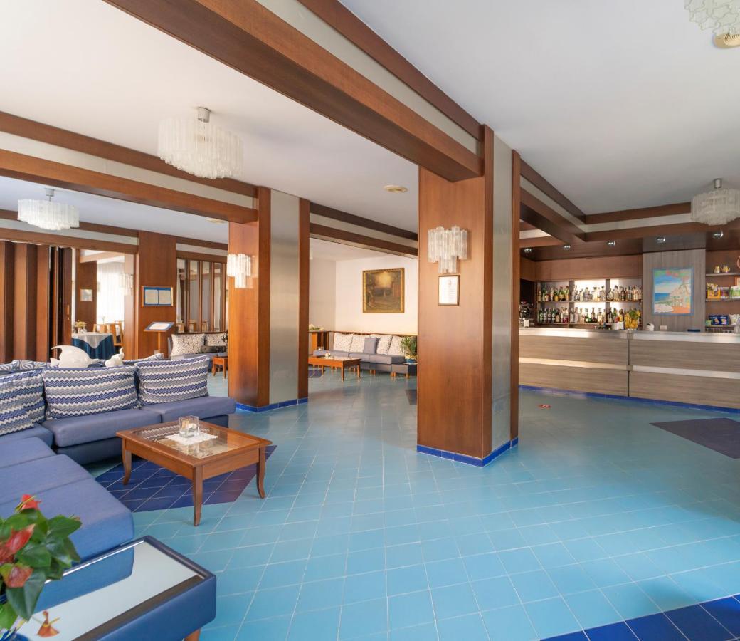 Casa Vacanza San Pietro Maiori Eksteriør billede