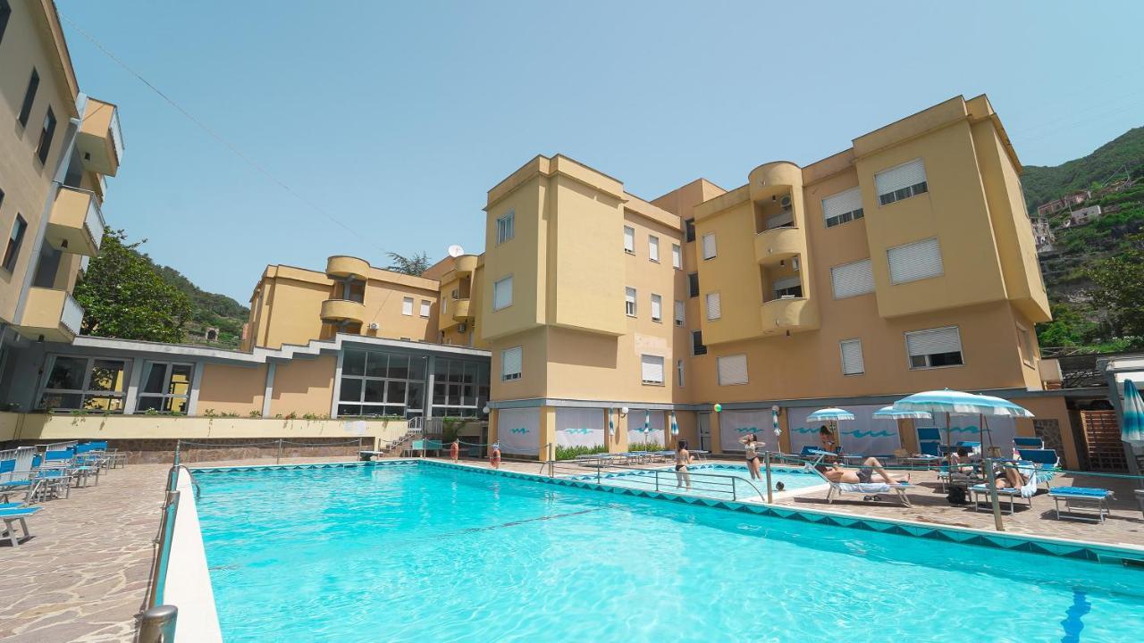 Casa Vacanza San Pietro Maiori Eksteriør billede