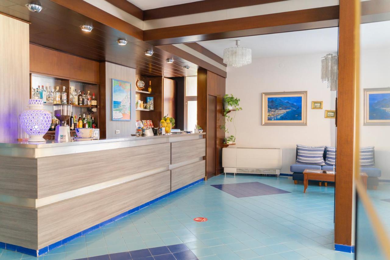 Casa Vacanza San Pietro Maiori Eksteriør billede