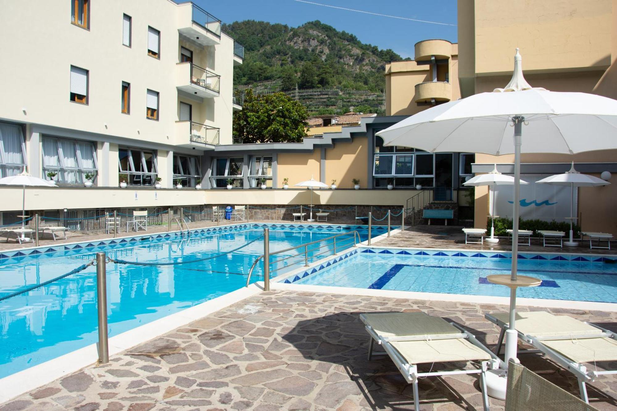 Casa Vacanza San Pietro Maiori Eksteriør billede