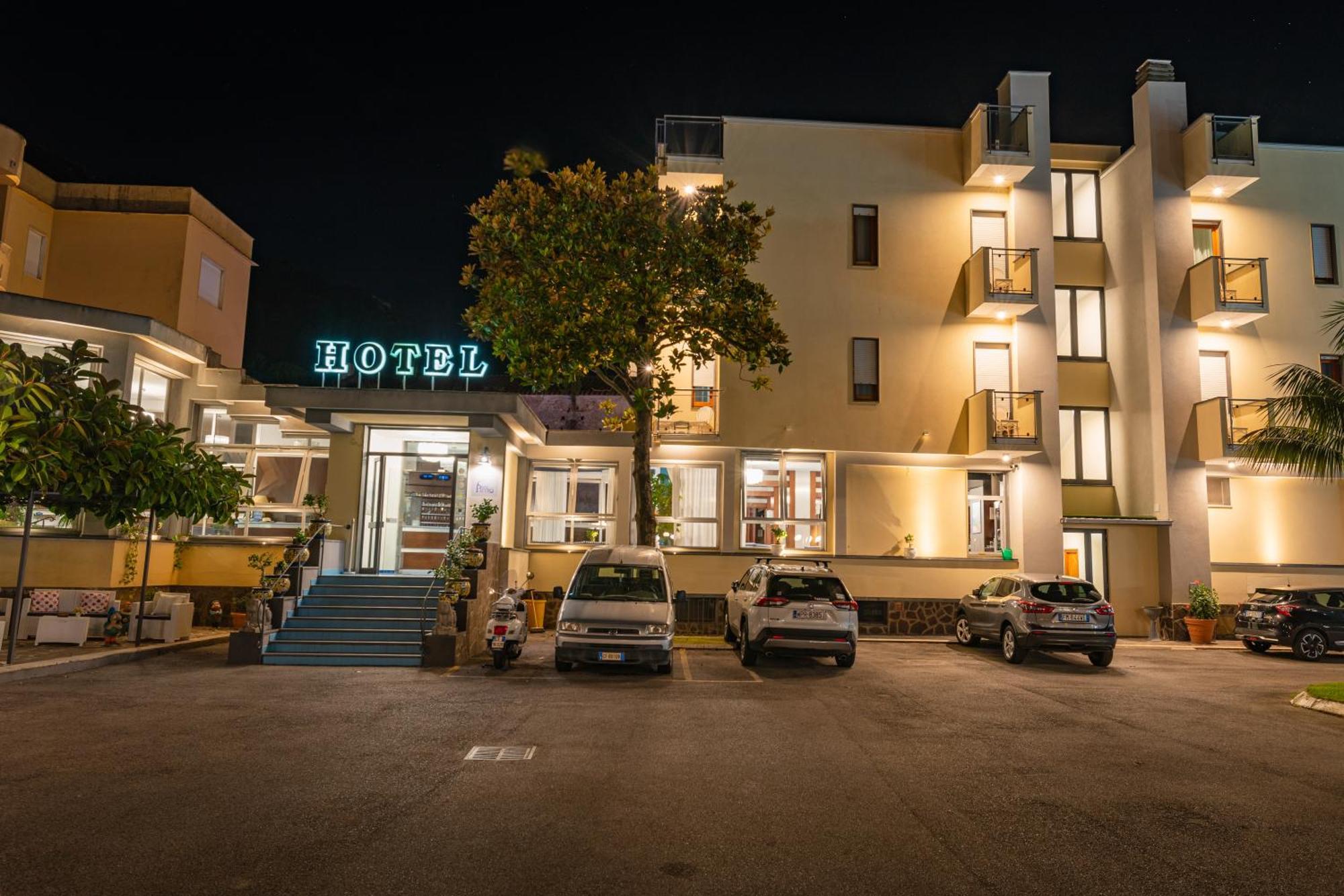 Casa Vacanza San Pietro Maiori Eksteriør billede